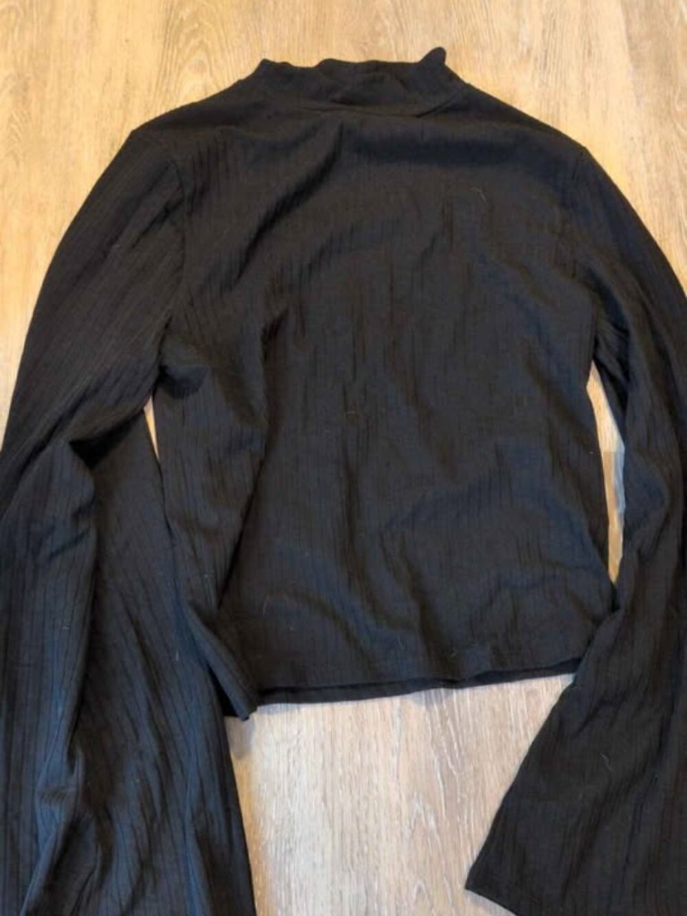 Disturbia Black Ribbed Bell Sleeve top size 8 nwot